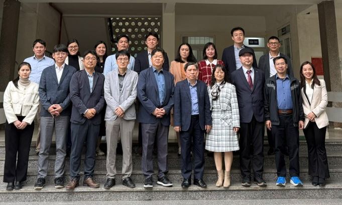 Đoàn chuyên gia Hàn Quốc do Văn phòng Hợp tác vùng tham quan và làm việc tại Viện Khoa học và Kỹ thuật hạt nhân