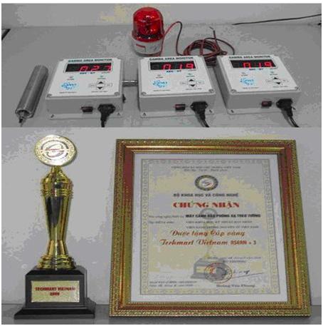 Máy cảnh báo phóng xạ treo tường do Viện Khoa học & Kỹ thuật Hạt nhân thiết kế và chế tạo được trao tặng Cúp vàng Techmart Việt Nam ASEAN+3