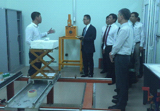 Cambodian Delegation visits INST