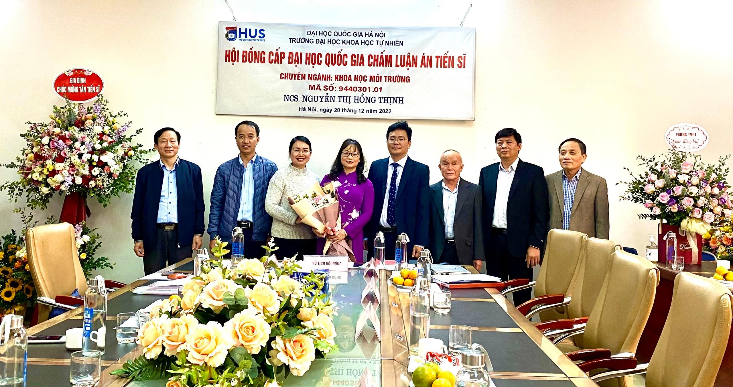 Lễ bảo vệ luận án tiến sĩ cấp Đại học Quốc gia của nghiên cứu sinh Nguyễn Thị Hồng Thịnh