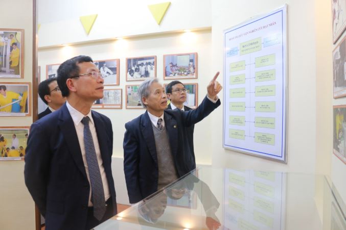 'Nếu không tự làm, bao giờ chuyên gia hạt nhân của ta mới lớn?'