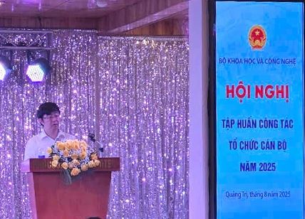 Ứng dụng chuyển đổi số trong quản lý cán bộ